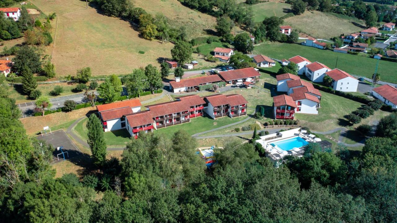 VVF Villages   Les Crêtes Basques   Saint-Étienne-de-Baïgorry Esterno foto