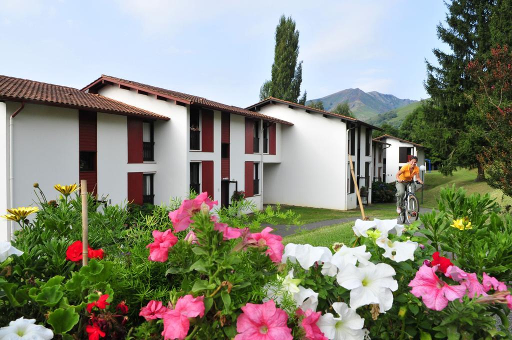 VVF Villages   Les Crêtes Basques   Saint-Étienne-de-Baïgorry Esterno foto
